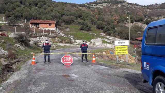 Manisada bir mahalle karantinaya alındı