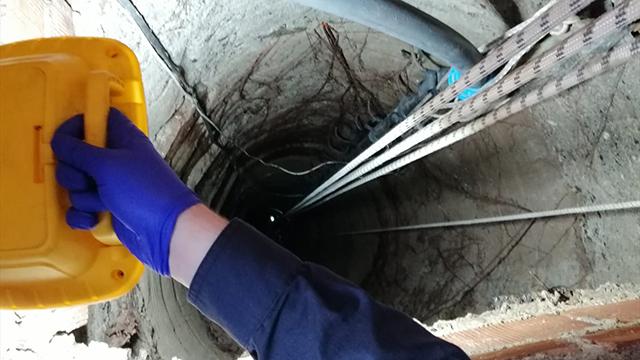 Kuyuya düşen yaşlı kadın hayatını kaybetti