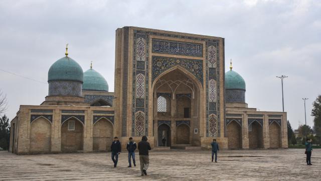 Özbekistan, 10 günlük vizesiz seyahat hakkını 5 ülkeye daha verdi