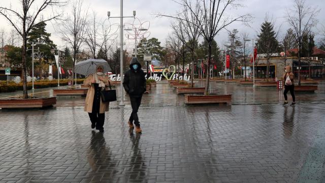Boluda sağanak etkili oluyor