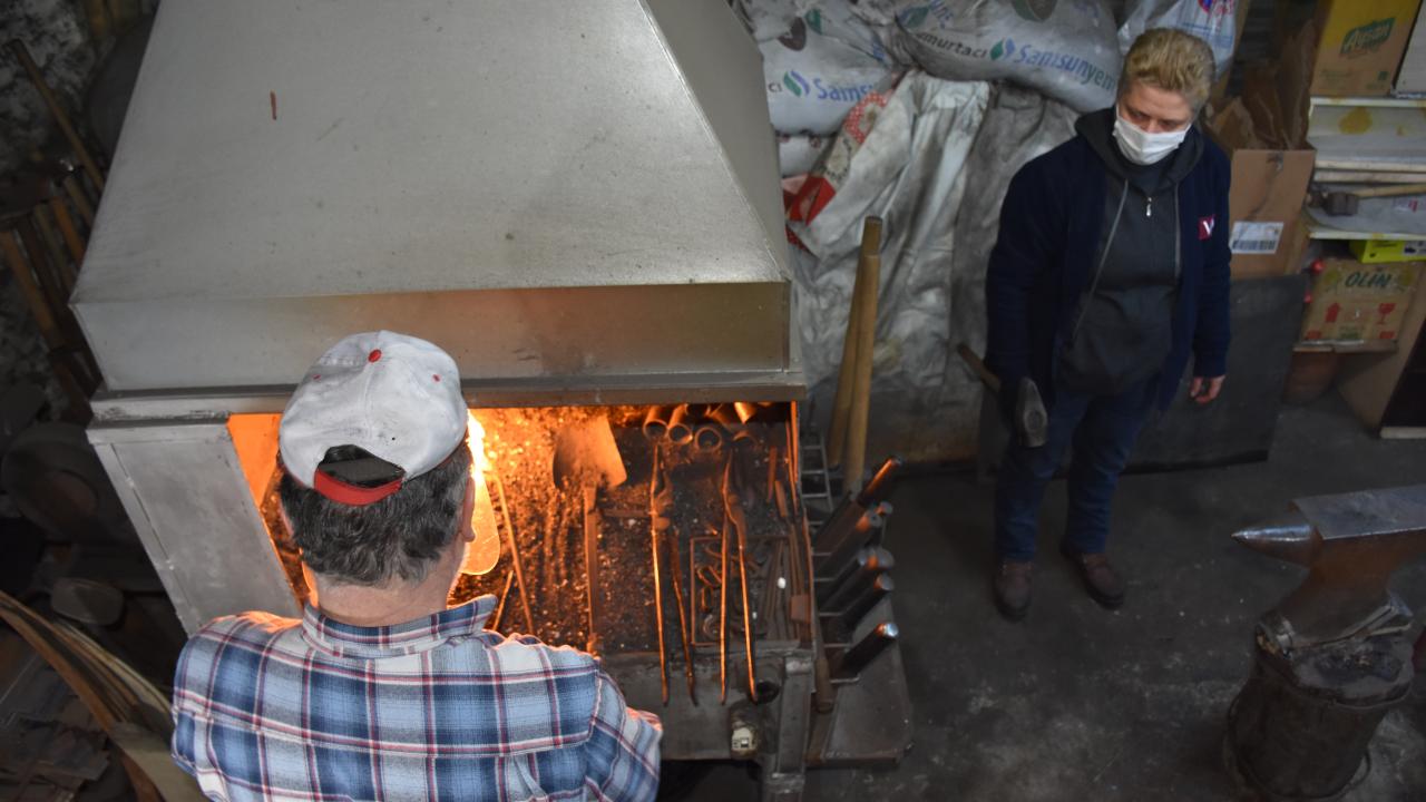 "Hanımın saçı kısa olduğu için müşterilerimin çoğu erkek sandı"