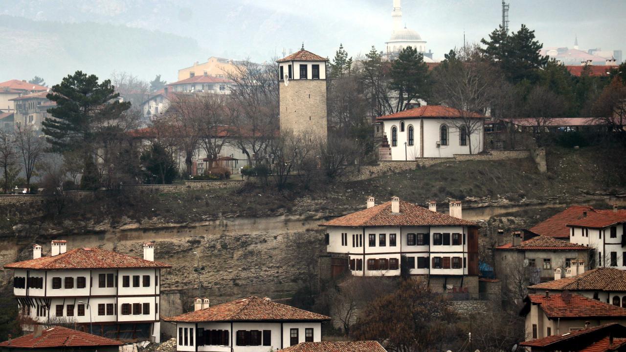 "Sadrazam İzzet Mehmet Paşa Safranbolu`ya hizmet kervanını başlattı"