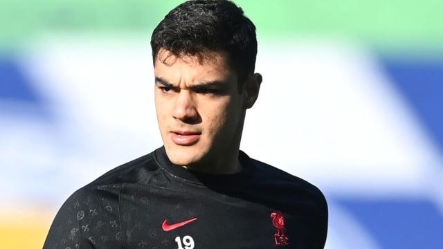 Ozan Kabak Liverpoolda ilk kez 11de