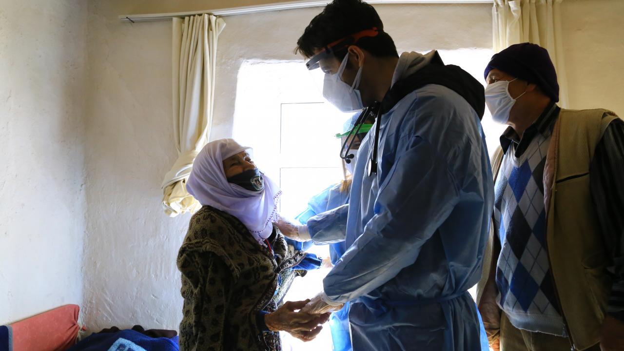 Zeynep teyzeden sağlık ekibine dua