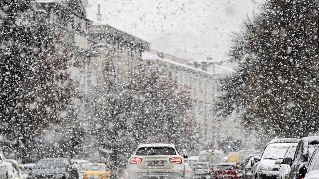 Ankara için kuvvetli kar ve buzlanma uyarısı