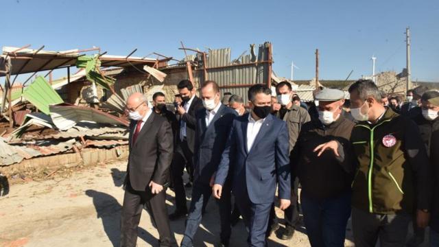Bakan Pakdemirli İzmirde: 16 vatandaşımız taburcu edildi