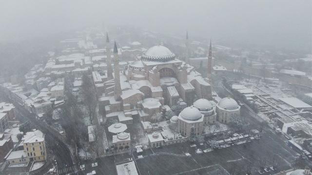İstanbul Valiliği duyurdu: Okullar 14 Mart'a kadar tatil edildi