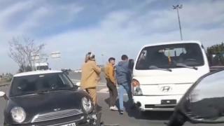 Makas atarak kazaya neden olan sürücü yakalandı