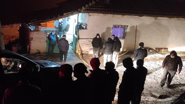 Manisada aile içinde silahlı kavga: 3 ölü