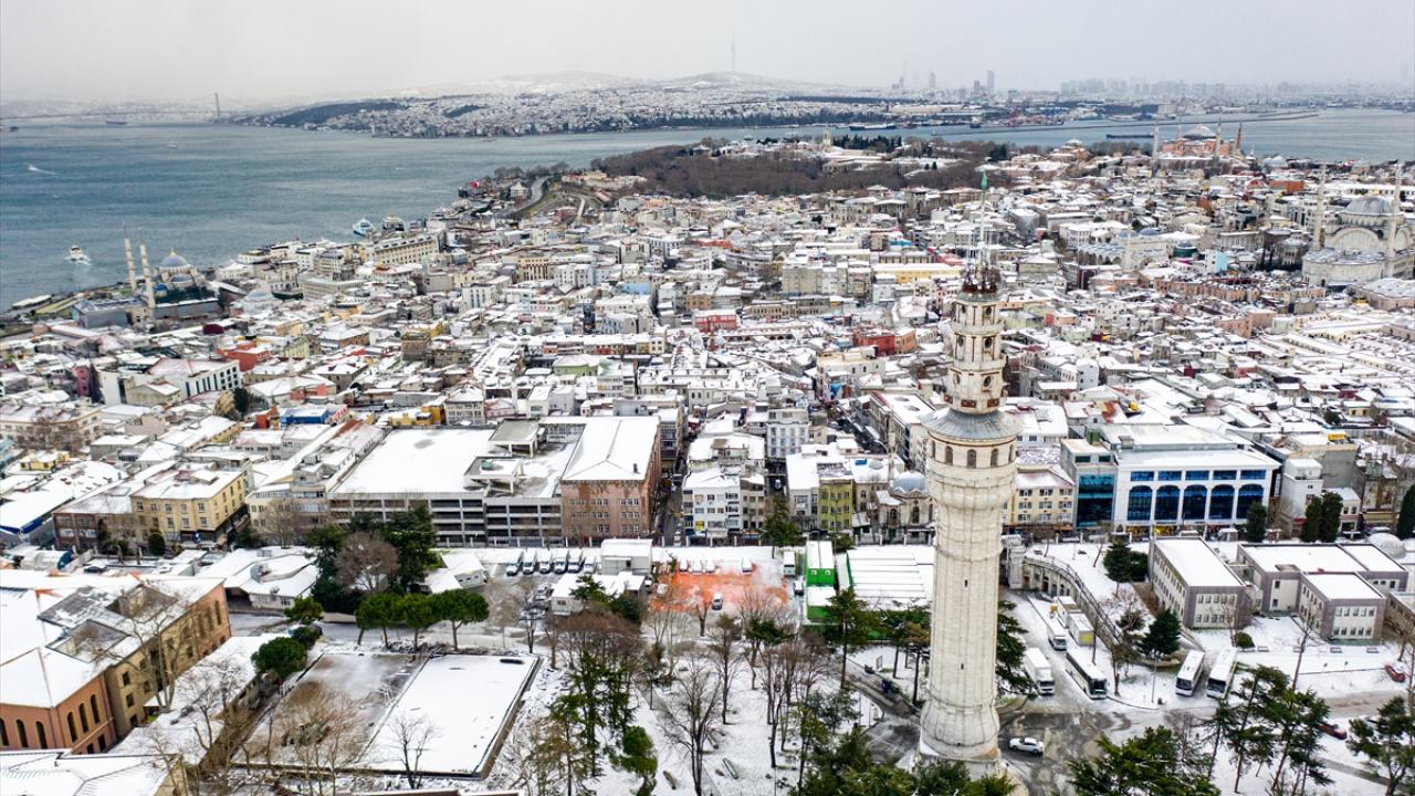 525 vatandaş sokaktan kurtarıldı