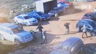 Yahudi yerleşimciler Filistinlilerin araçlarına saldırdı