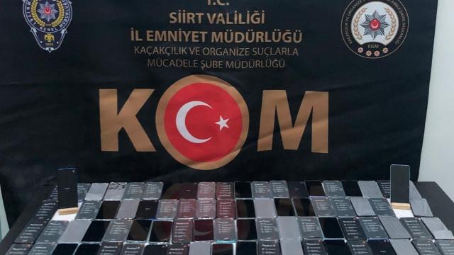 Siirtte gümrük kaçağı 80 cep telefonu ele geçirildi