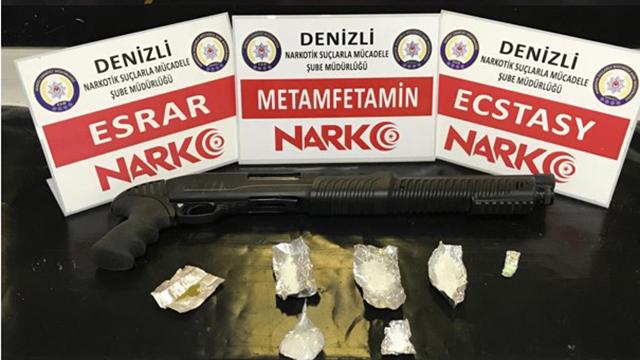 Denizlide zehir taciri 9 kişiye tutuklama