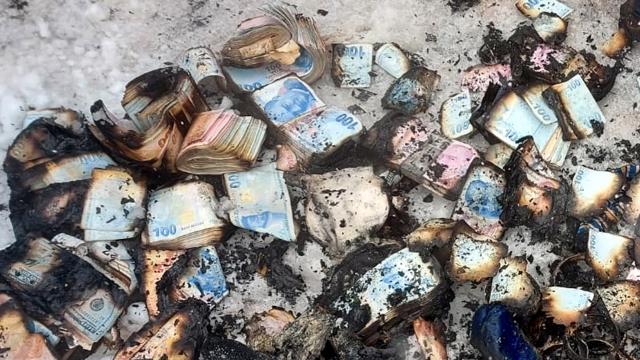 Kocaelide prefabrik evde yangın: Para ve altınlar kullanılamaz hale geldi
