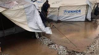 Yunanistan'da sığınmacıların dramı sürüyor