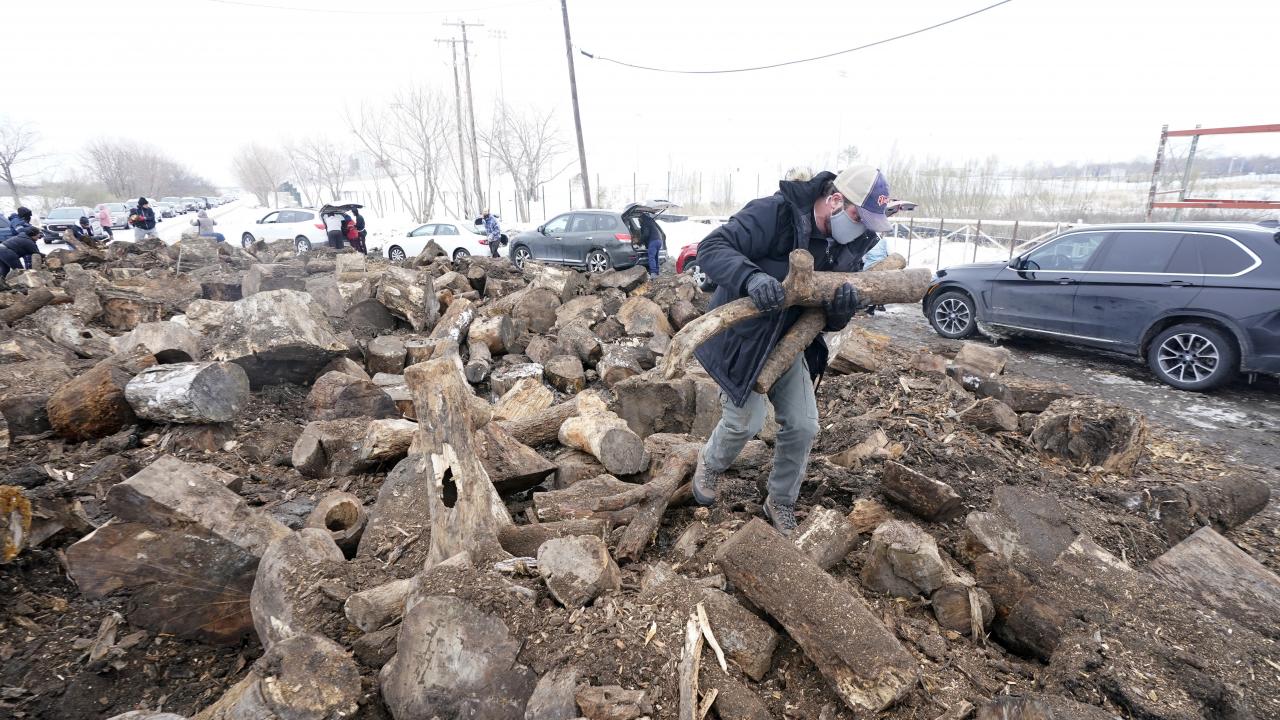 Elektriksiz kalan kullanıcı sayısı bir ara 5 milyona yaklaştı