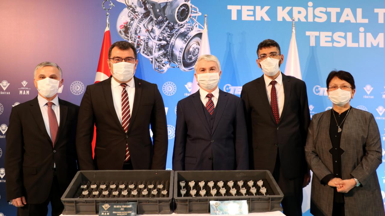 Daha önceki türbin kanatlarını tamamladıkça peyderpey aldıklarını belirten Akşit, şunları ifade etti: