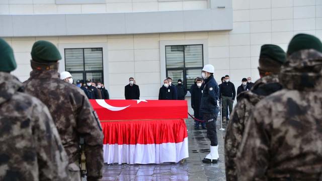 Kansere yenik düşen polis memuru için tören düzenlendi