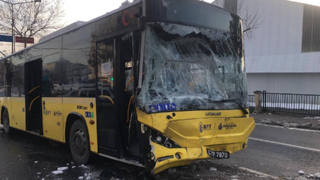 İETT otobüsüyle minibüs çarpıştı: 7 yaralı