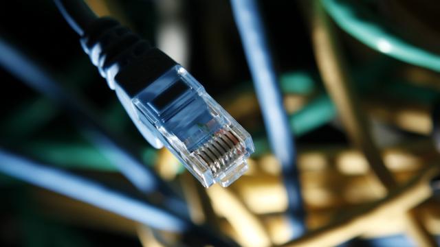 Pakistanda internet erişimi kesintiye uğradı