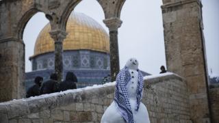 Kudüs'e mevsimin ilk karı yağdı