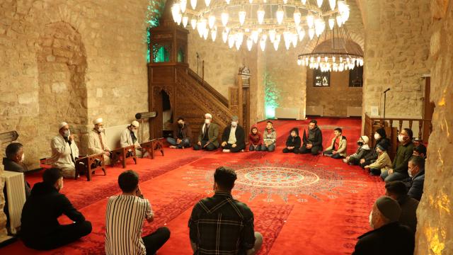 Diyarbakır, Mardin ve Siirtte Regaip Kandili dualarla idrak edildi