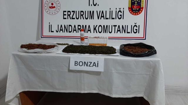 Erzurumda uyuşturucu operasyonlarında yakalanan 3 zanlı tutuklandı