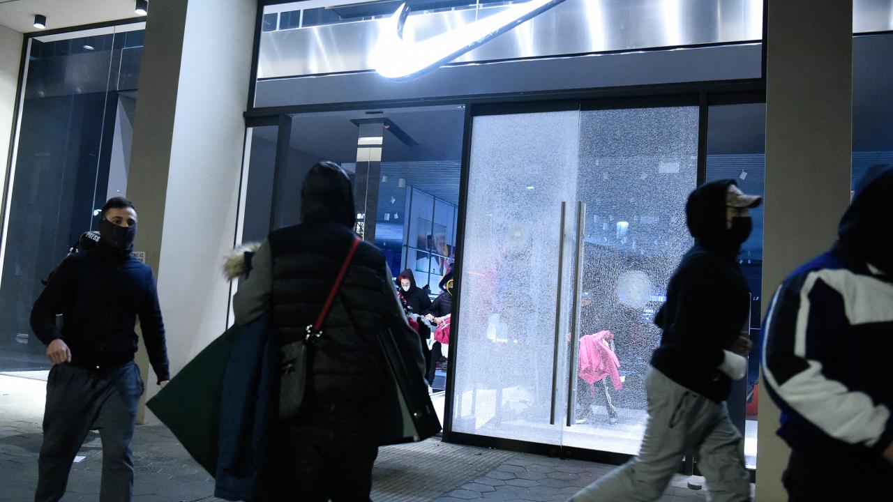 Polis bölgeyi güvenlik çemberine aldı