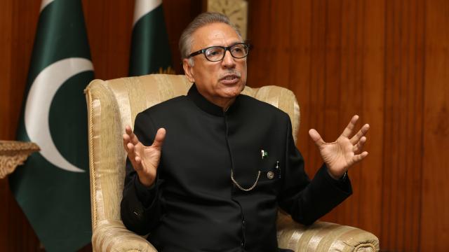 Pakistan Cumhurbaşkanından Fransaya ayrımcı tutumu bırakma çağrısı