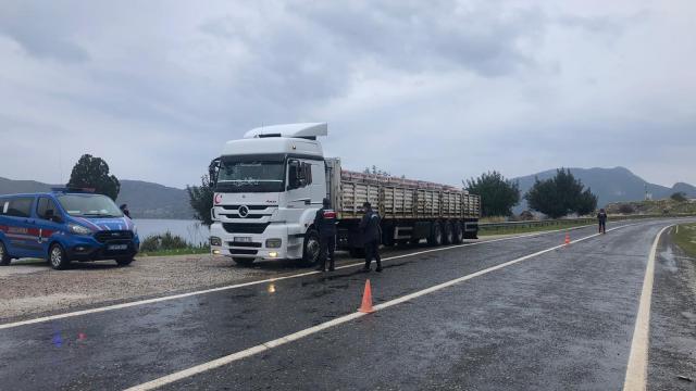 Muğlada Covid-19 tedbirlerine uymayan 95 kişiye para cezası verildi