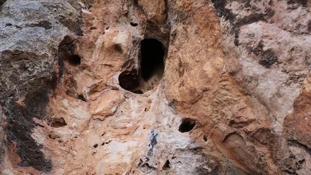 Denizlide çobanların bulduğu mağara koruma altına alındı