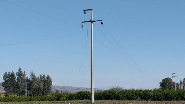 Kopan elektrik telini kesmeye çalıştılar: 1 ölü, 1 yaralı