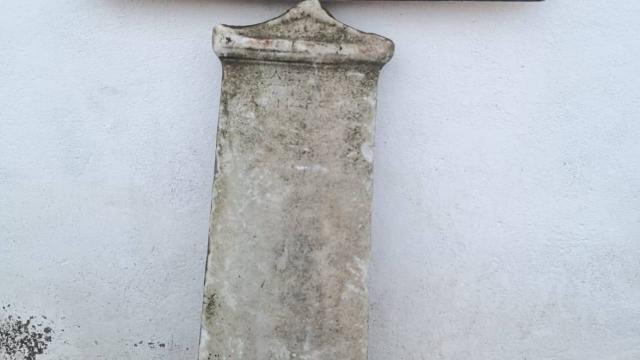 Çanakkalede Antik Yunana ait mezar steli ele geçirildi