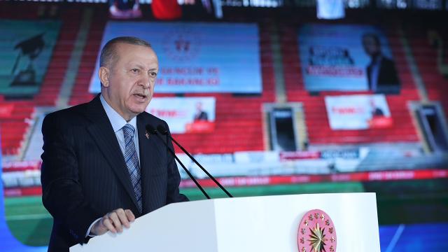 Cumhurbaşkanı Erdoğan: İzmirde 5 bin konutu hak sahiplerine teslim edeceğiz
