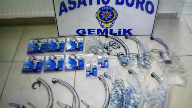 Gemlikteki hırsızlık şüphelisi 2 kişi tutuklandı