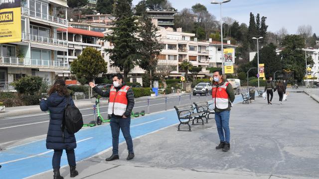 Kısıtlamayı ihlal edip sahilde yürüyüş yapanlara 128 bin 353 lira ceza