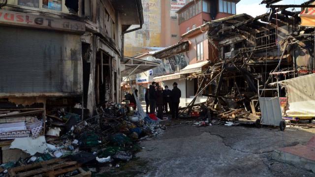 Tokatta yangın: 7 iş yeri zarar gördü