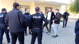 Adana'da zorla senet imzalattırdığı öne sürülen 4 kişi yakalandı