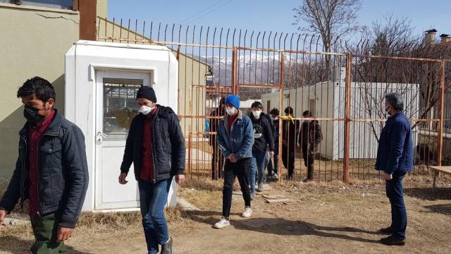 Erzincanda 10 düzensiz göçmen yakalandı