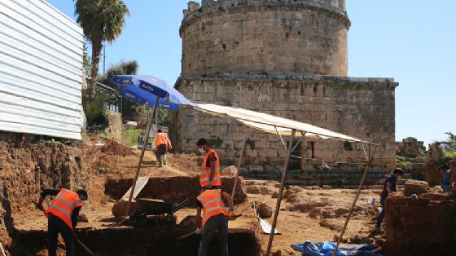 Antalyada Roma hamam kalıntıları bulundu