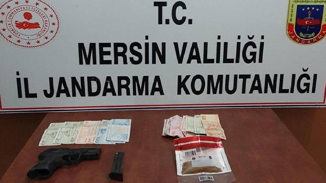 Mersinde uyuşturucu kullanırken yakalanan 3 kişiye 10 bin lira ceza