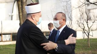 Bakan Çavuşoğlu'nun Hırvatistan Müslümanlarıyla buluşmasında duygusal anlar
