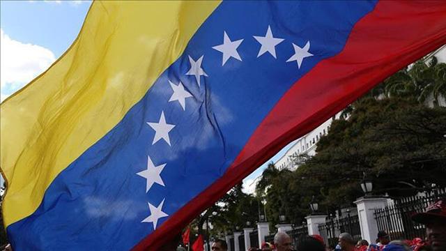 Venezuela hükümeti, muhalefet ile yürütülen müzakerelerden çekildi