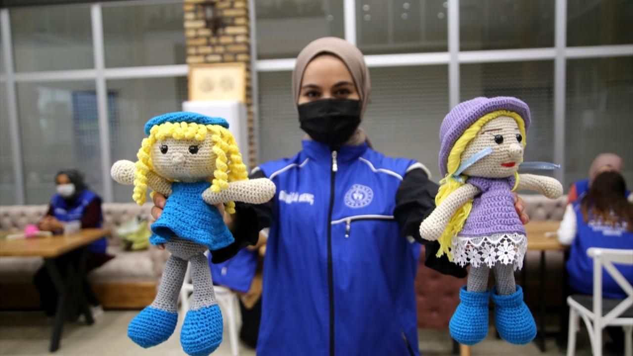 "Yüzlerinde tebessüm olmak istiyoruz"