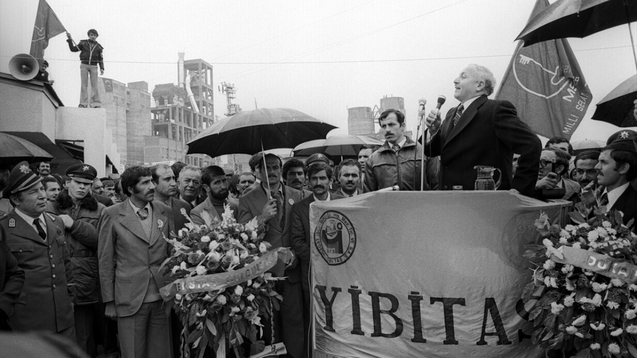 Milli Nizam Partisini kurdu