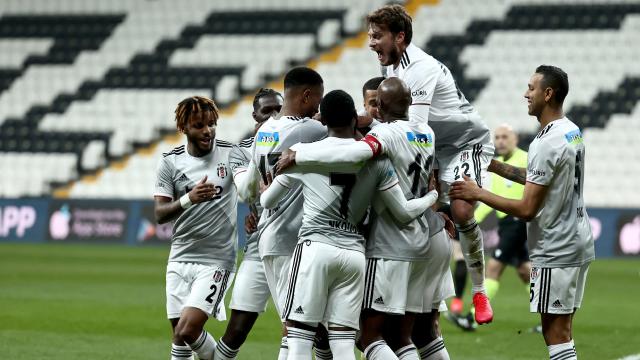 Beşiktaşta Gaziantep maçının kamp kadrosu belli oldu
