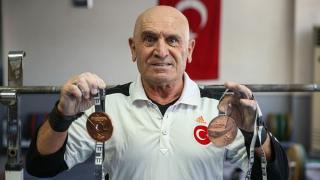 Yarım asırlık kariyerine dünya şampiyonluğu eklemek istiyor