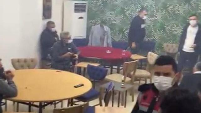 İzmirde kumar baskını: 13 kişiye 62 bin lira ceza