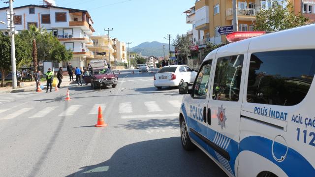 Antalyada trafik kazası: 2 yaralı
