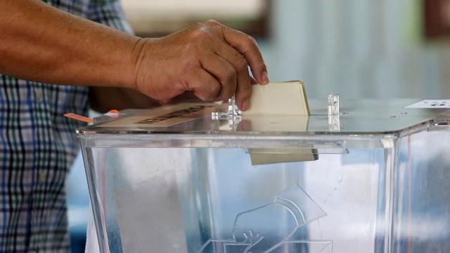 Malezyada genel seçimler salgın bittikten sonra yapılacak